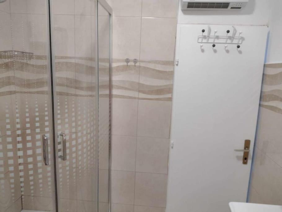 Beautiful Apartment With 2 Terraces And A Parking Space Kaštela Exterior foto